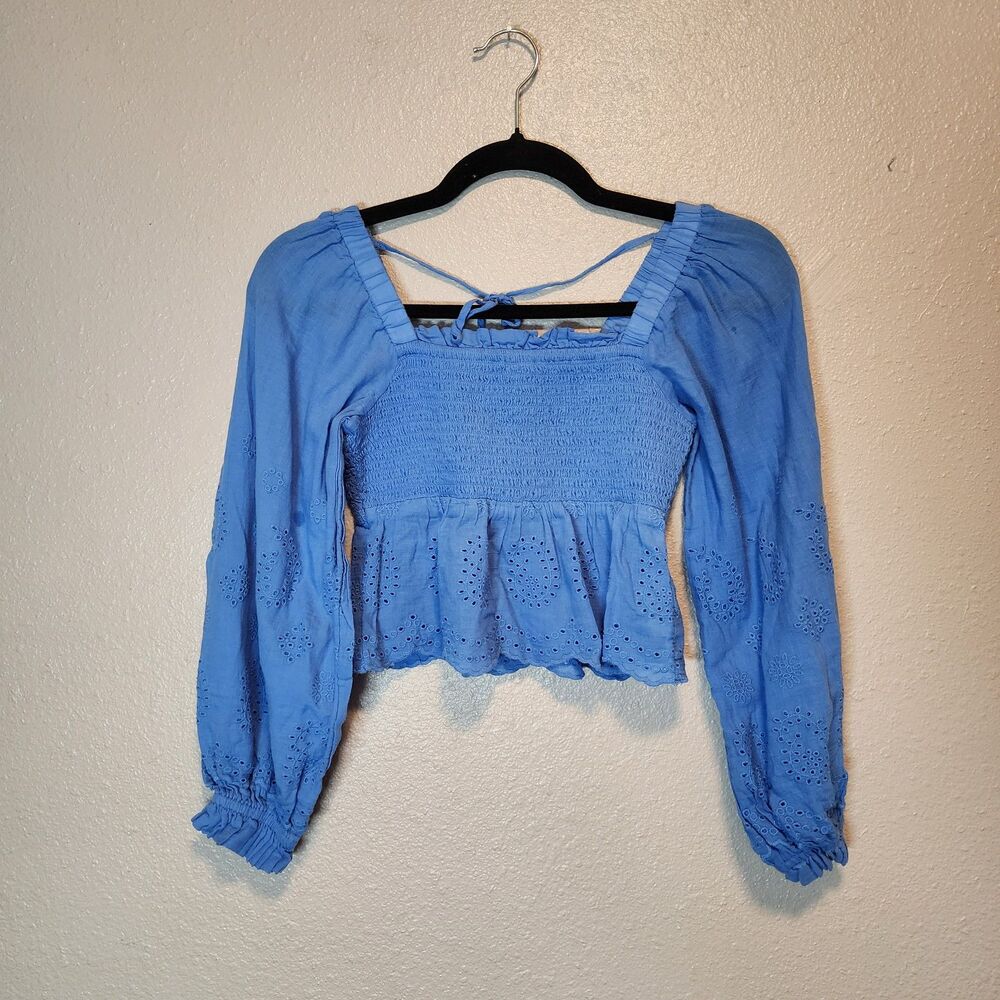 American Eagle Womens XS Blue Eyelet Smocked Crop Top Long Sleeve Cottagecore